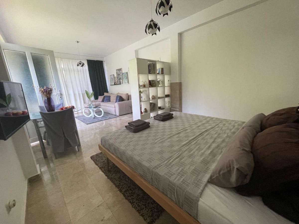 Villa Tamara With Garden And River View - Free Private Parking - Garage Mostar Kültér fotó