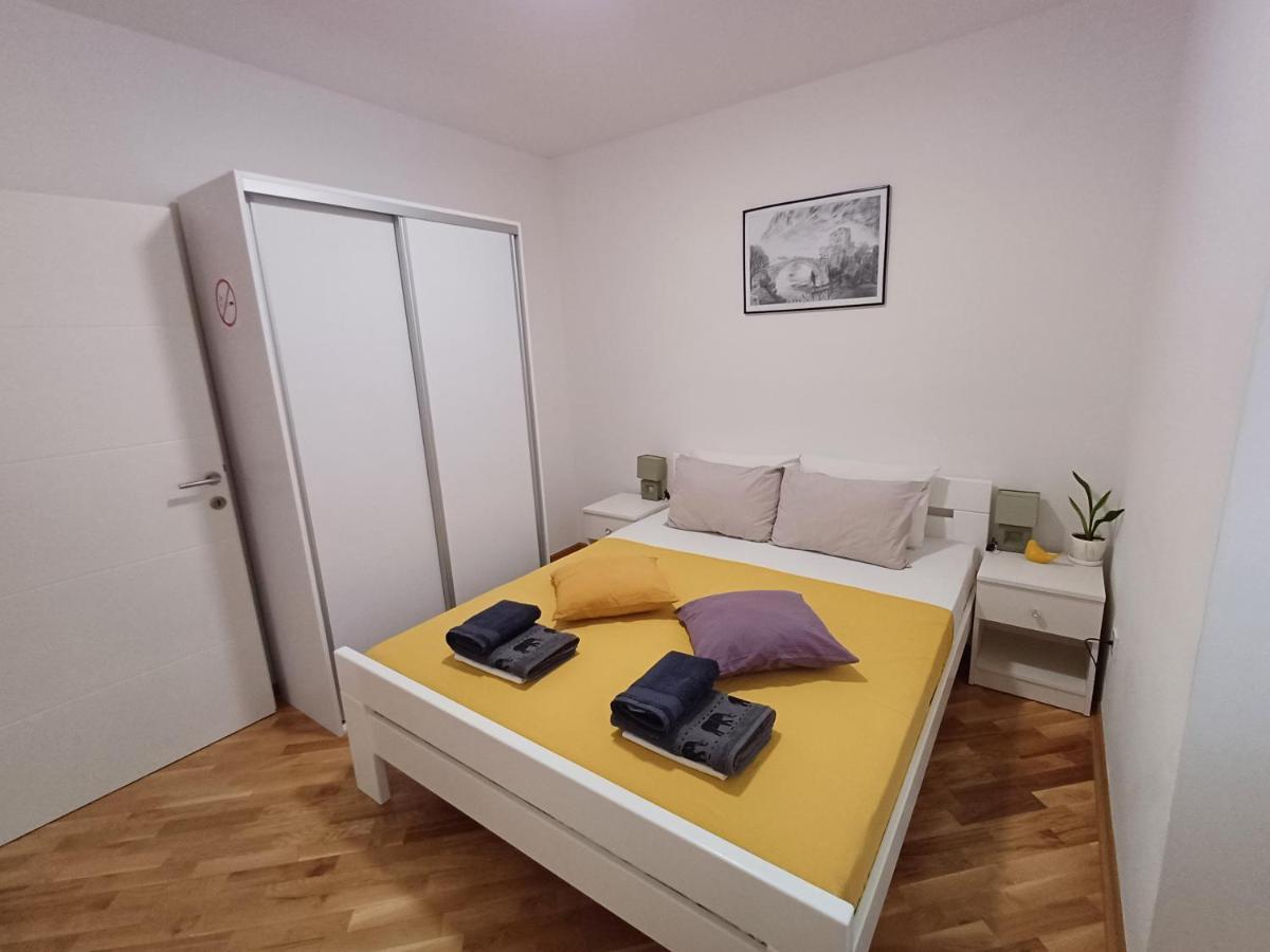 Villa Tamara With Garden And River View - Free Private Parking - Garage Mostar Kültér fotó