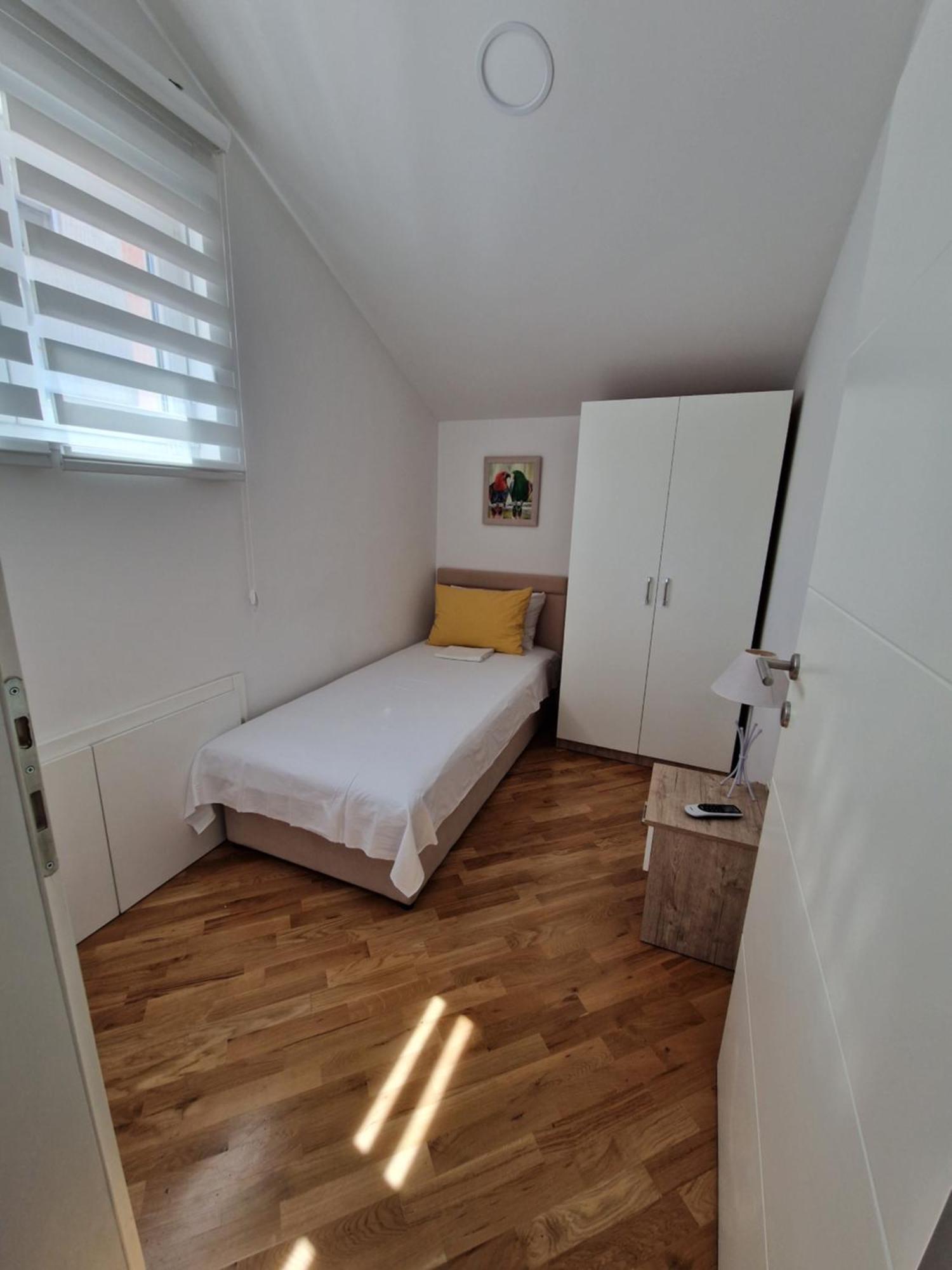 Villa Tamara With Garden And River View - Free Private Parking - Garage Mostar Kültér fotó