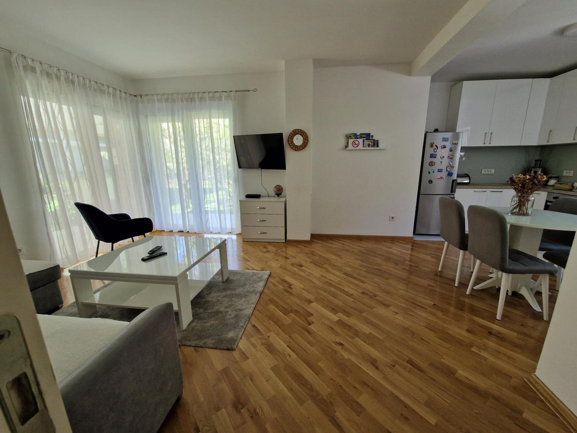 Villa Tamara With Garden And River View - Free Private Parking - Garage Mostar Kültér fotó